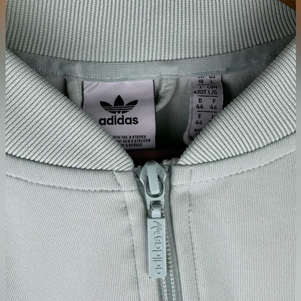Adidas Originals mint Vapgreen Women Track Jacket White Stripe Zip up Large NWOT - Picture 7 of 9